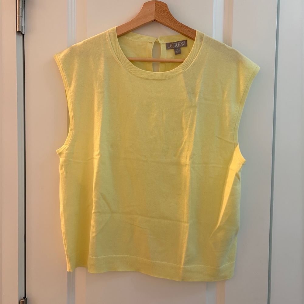 Featherweight cashmere-blend cropped sweater shell
